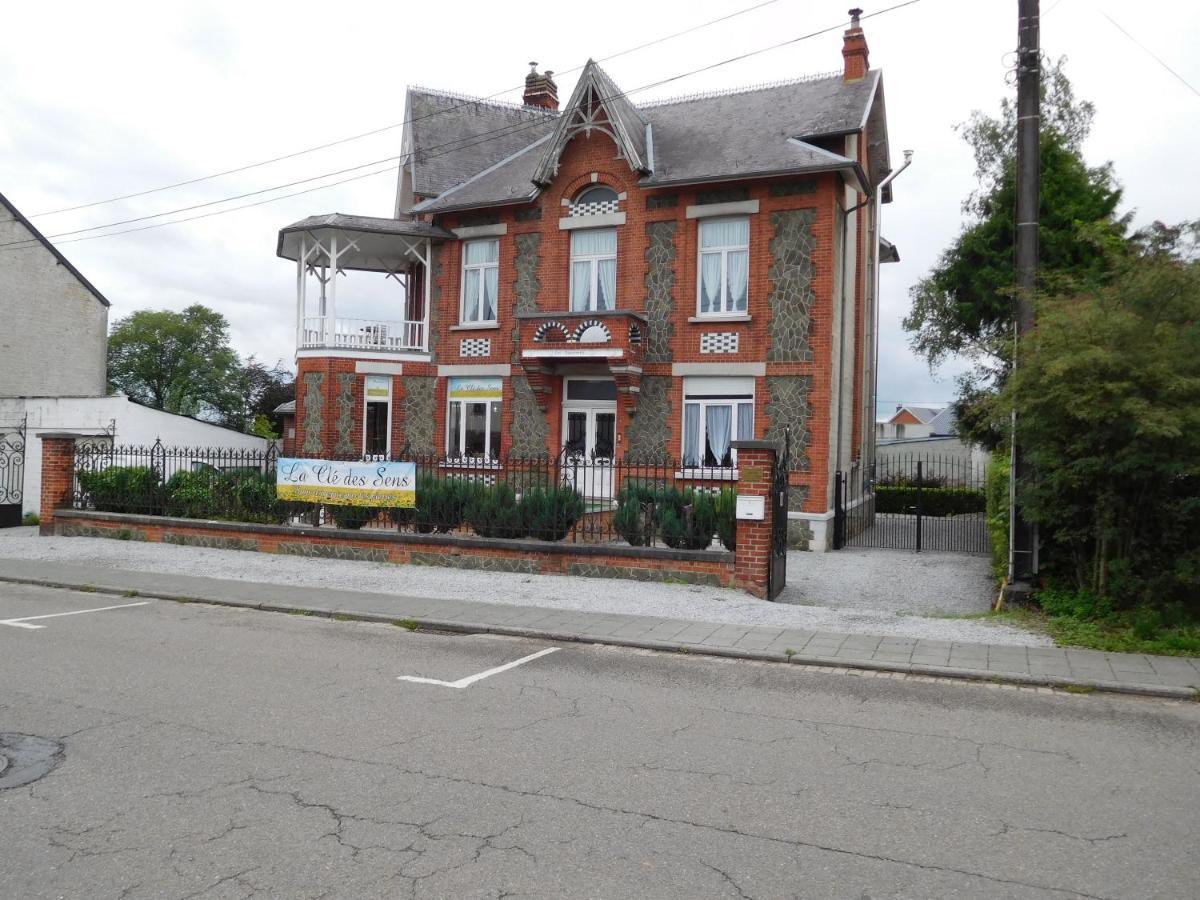 Le Faubourg La Cle Des Sens Bed & Breakfast エクステリア 写真