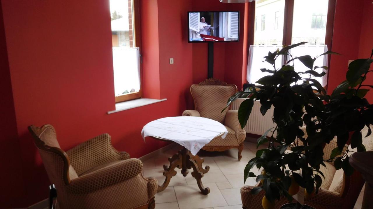 Le Faubourg La Cle Des Sens Bed & Breakfast エクステリア 写真